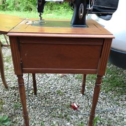 White Antique Sewing Machine With table