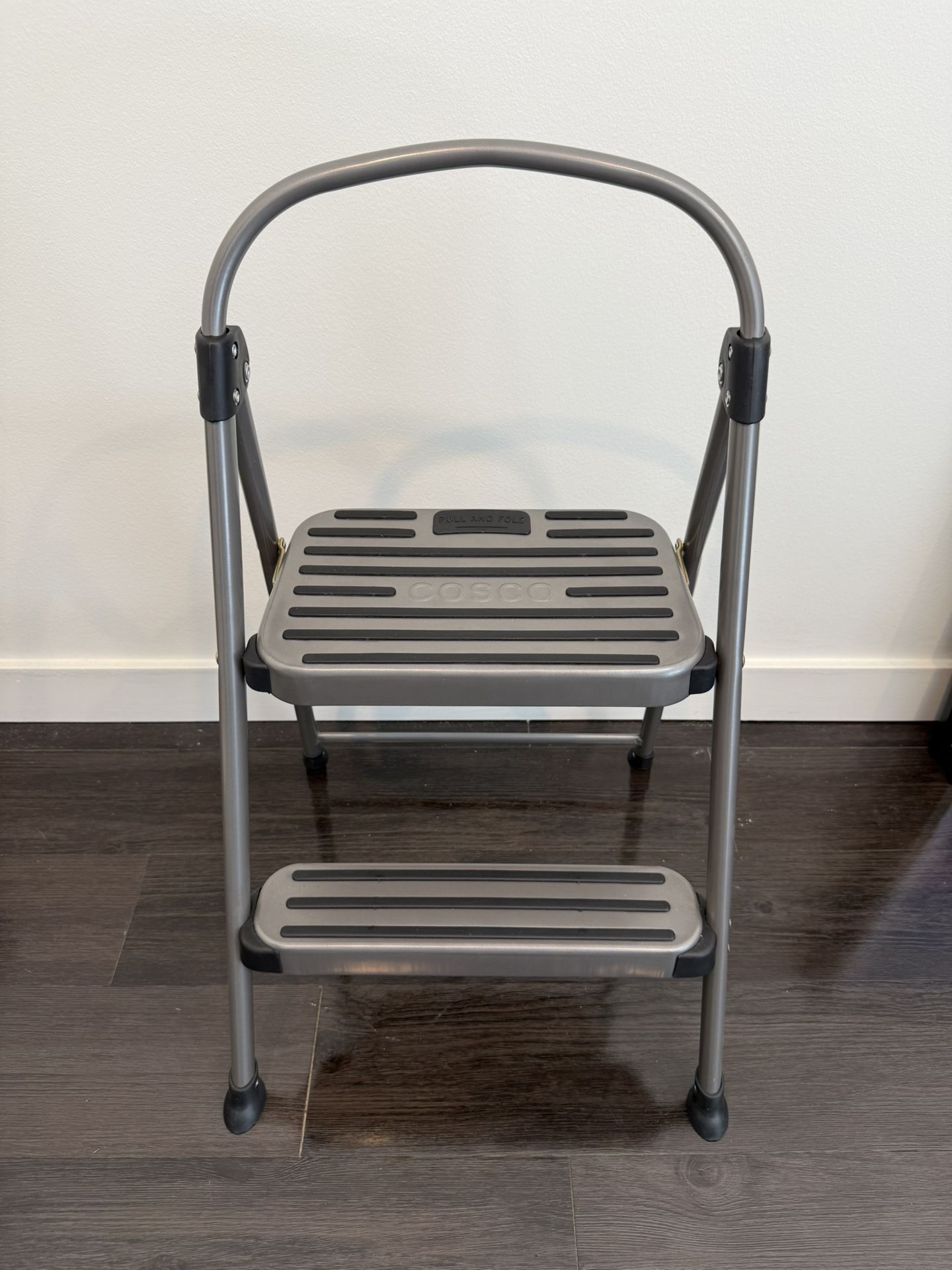 2-tier Step Stool