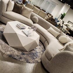 ✨️ Sectional Sofas✨️ Furniture Queen Bedrooms, Dining Avail