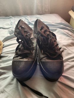 YRU BLACK SPIKY PLATFORM BOOTS