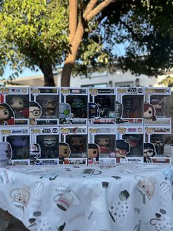 RANDOM LOT OF 12 FUNKO POP