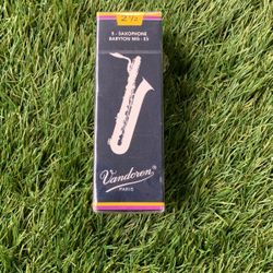 VANDOREN SAXOPHONE BARYTON REEDS  2  1/2 SR2425