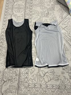 Ladies Reversible Pinnie 