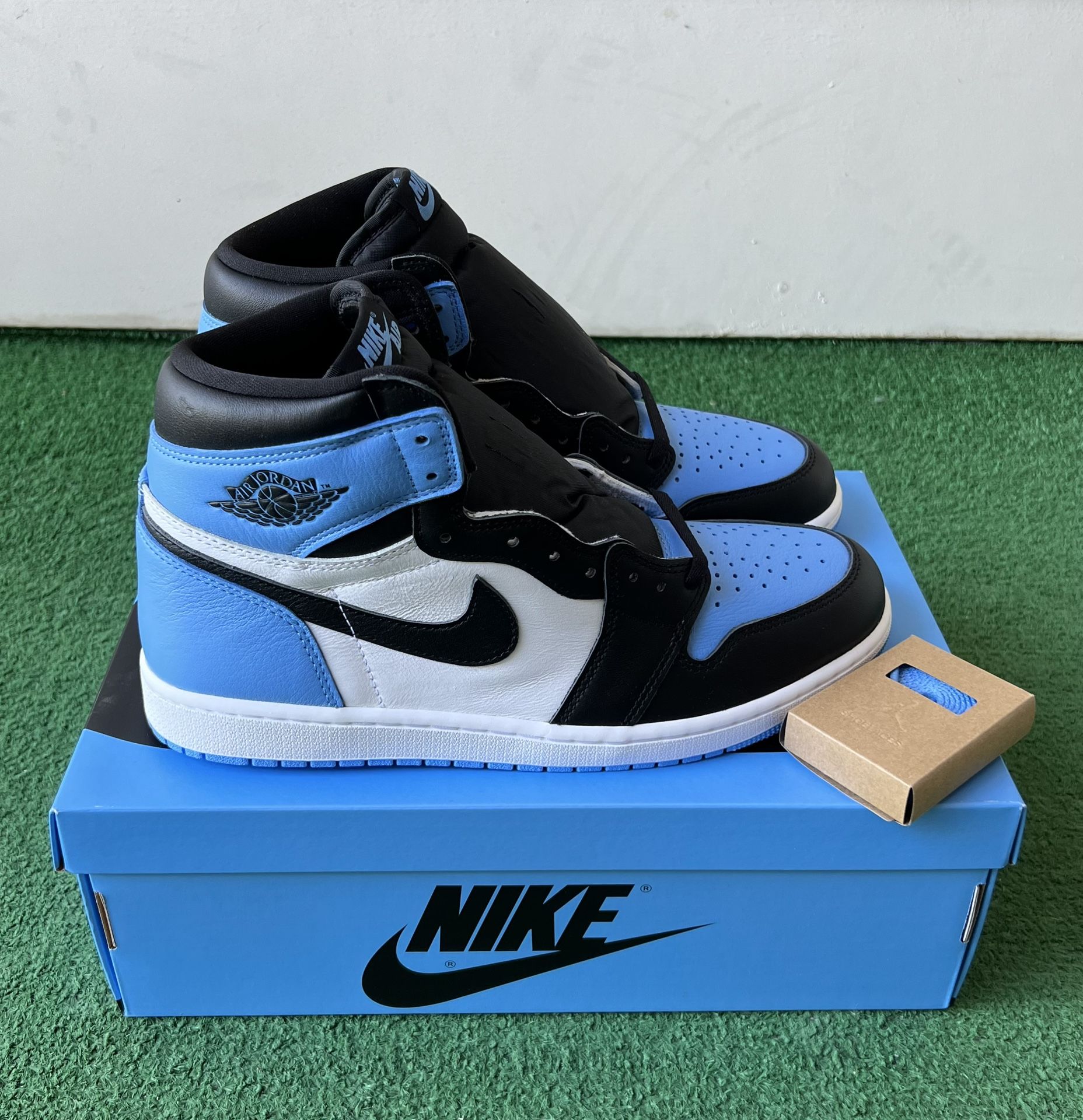 Jordan 1 UNC