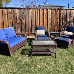 Outdoor Wicker Patio Furniture Set
