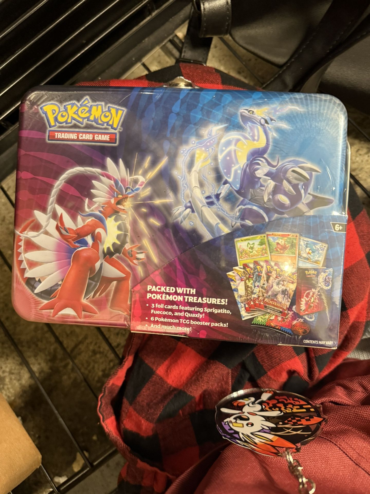 2023 Pokemon TCG Collector Chest Tin Lunchbox 6-Booster School Lunch Box &Album