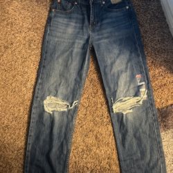 Women Levis 