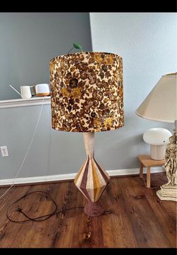 Tall Vintage mid century Lamp