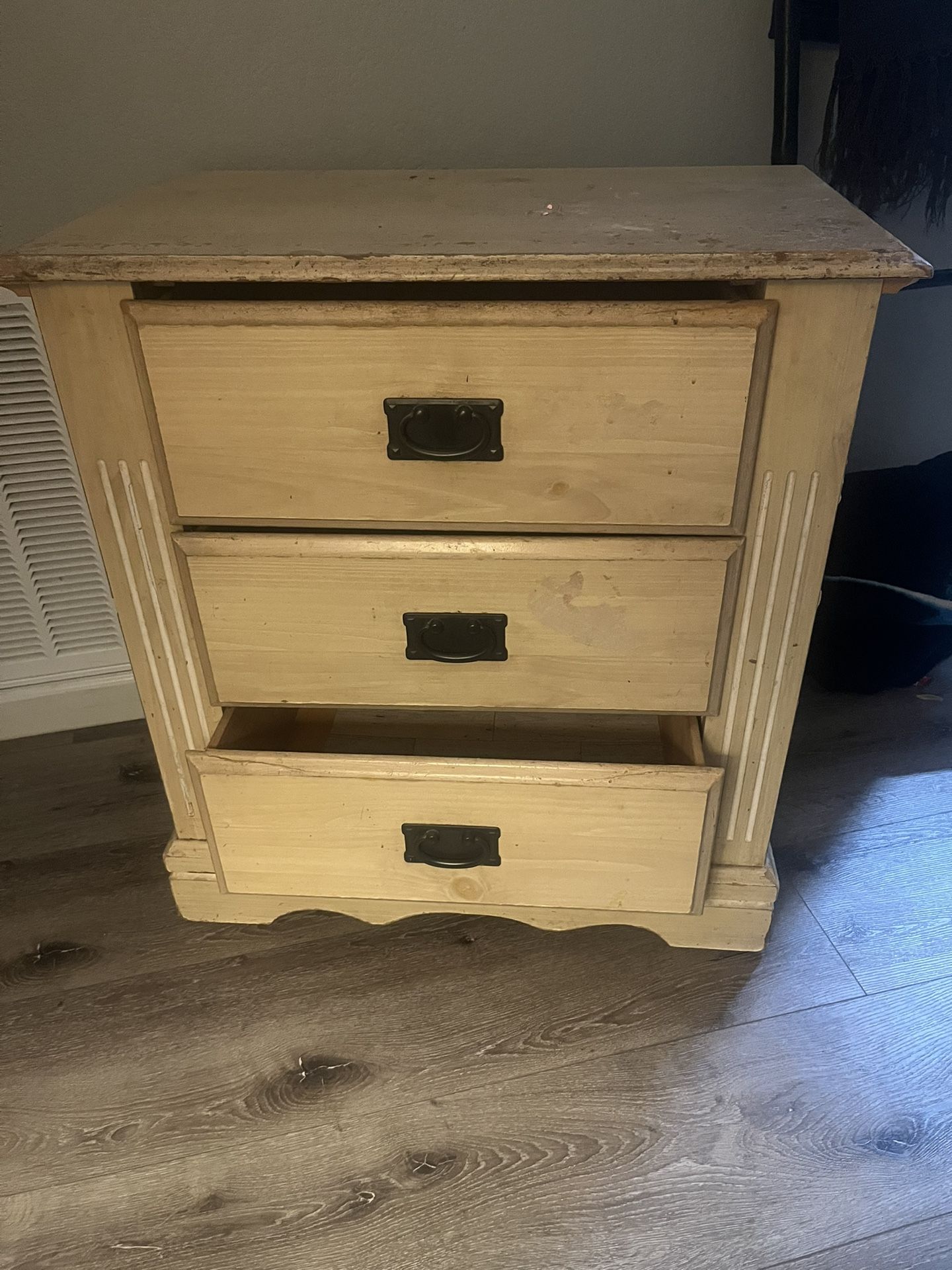 Free Night stand 