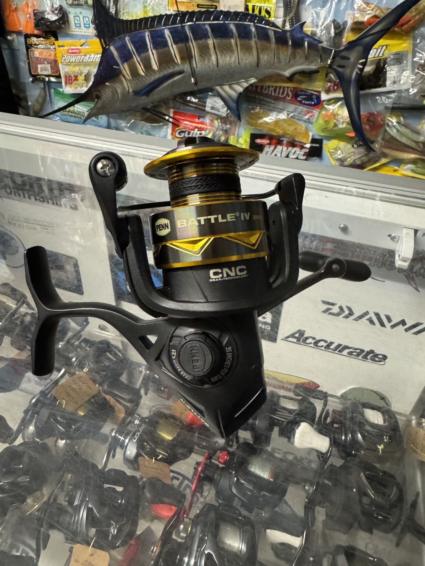New Penn Battle 4 3000 Salt Water Fishing Reel