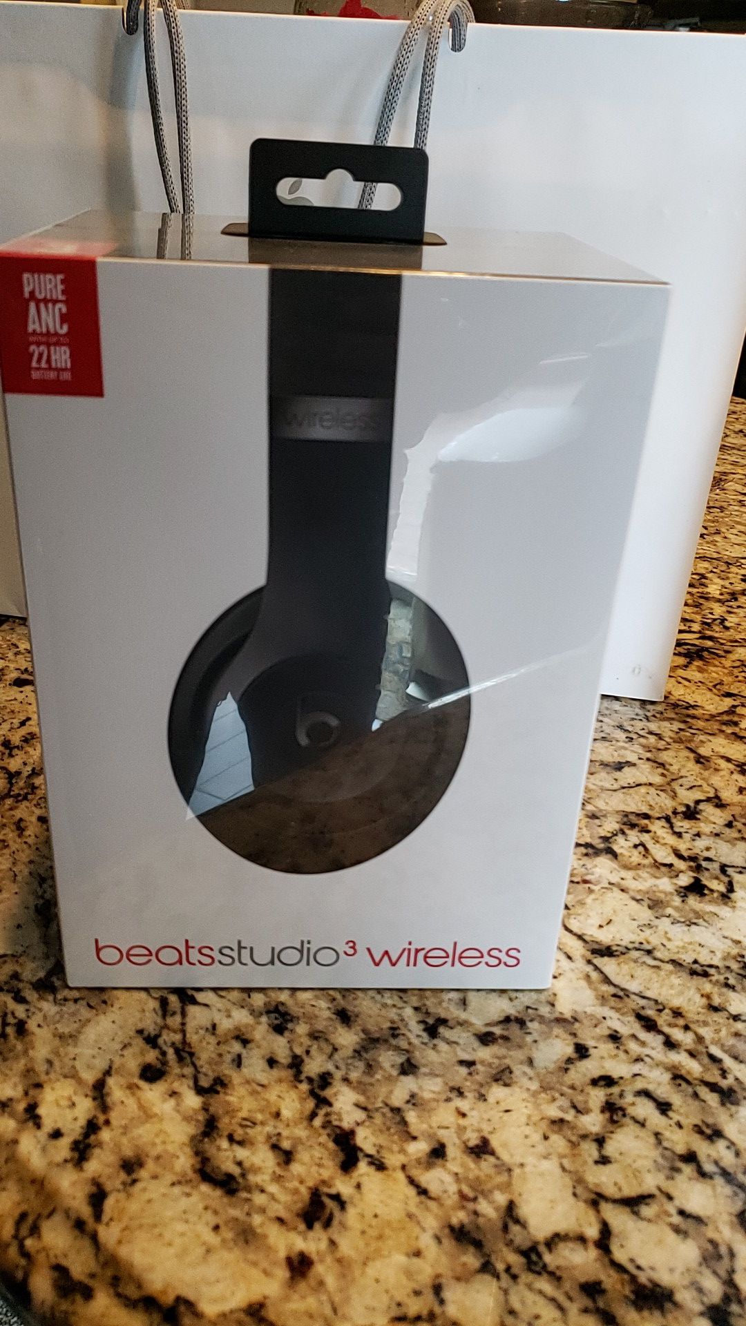 Beat Studio 3 wireless headphone