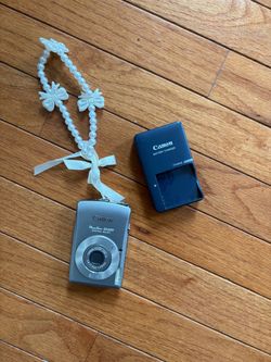 Canon PowerShot SD630 Digital ELPH Camera