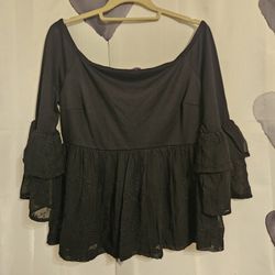 Black Babydoll Peplum top With Bell Sleeves Size Large 