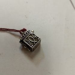 STERLING SILVER CHARM OPENS BOX
