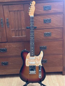 Fender Japan “Deluxe Nashville” Telecaster Electric Guitar