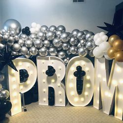 PROM Decoration Setup (Letters And Balloons)