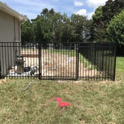 Aluminum Fence  Installation 