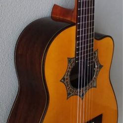 Requinto Mexicano Con Caja Dura