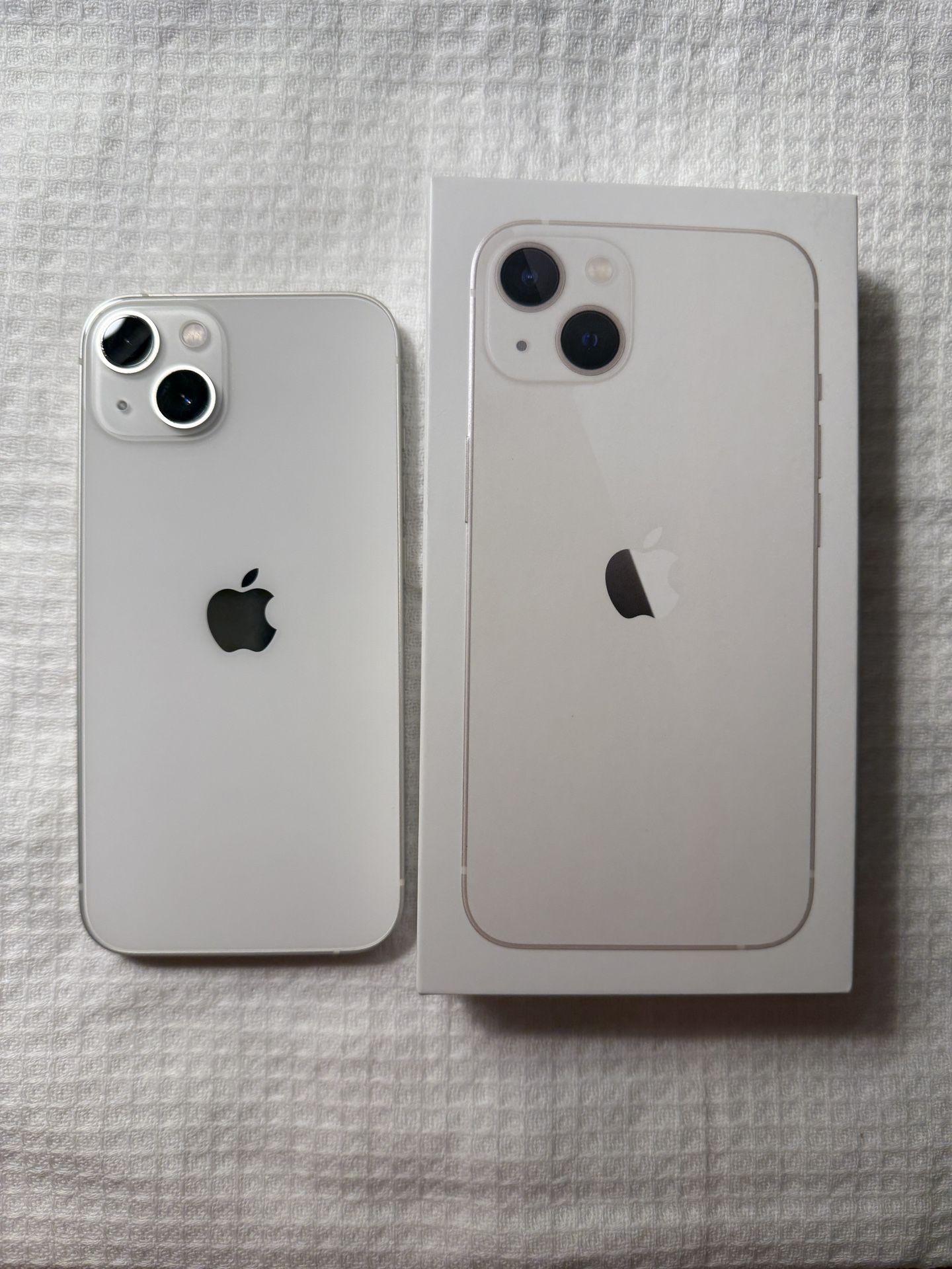 iPhone 13(White)