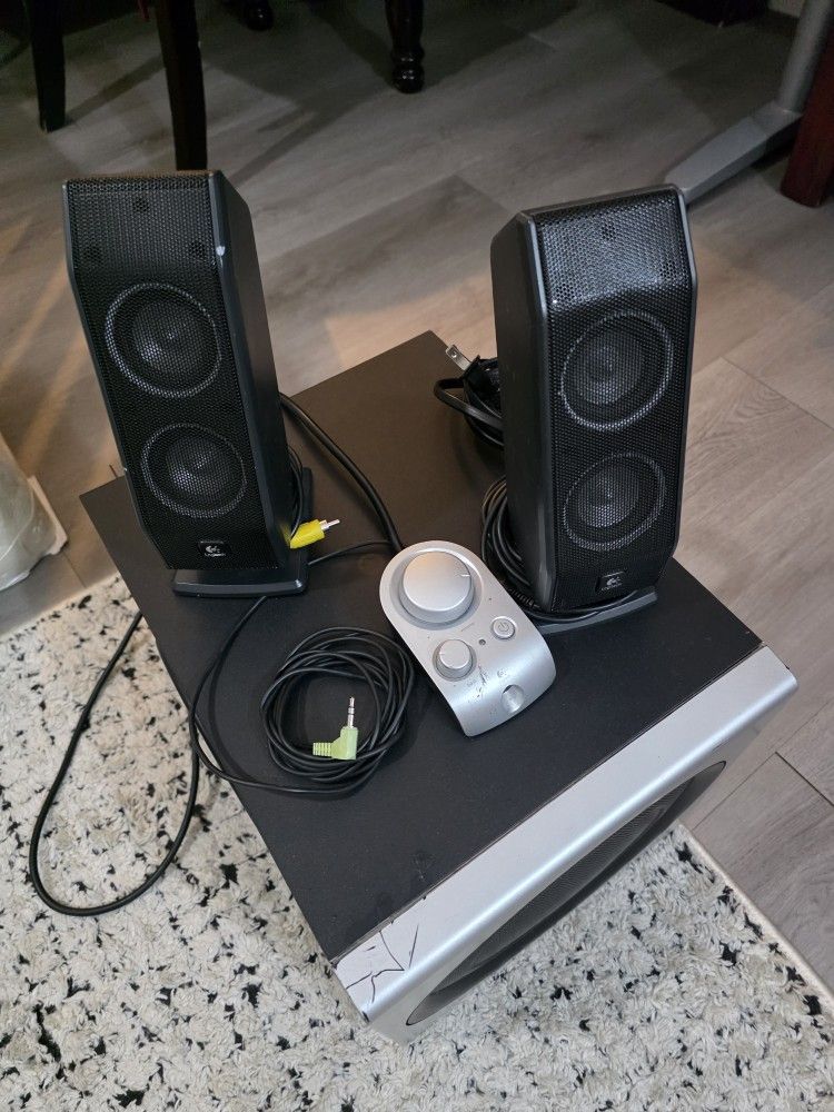 Logitech Z-23000 subwoofer Bass