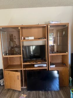 Mueble de televisión solamente . TV furniture only