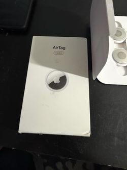 Apple AirTag (1st Generation) - 4 Pack. Keep Track of and find Your Keys, Wallet, Luggage, Backpack, and More. Simple one-tap Set up with iPhone or iP