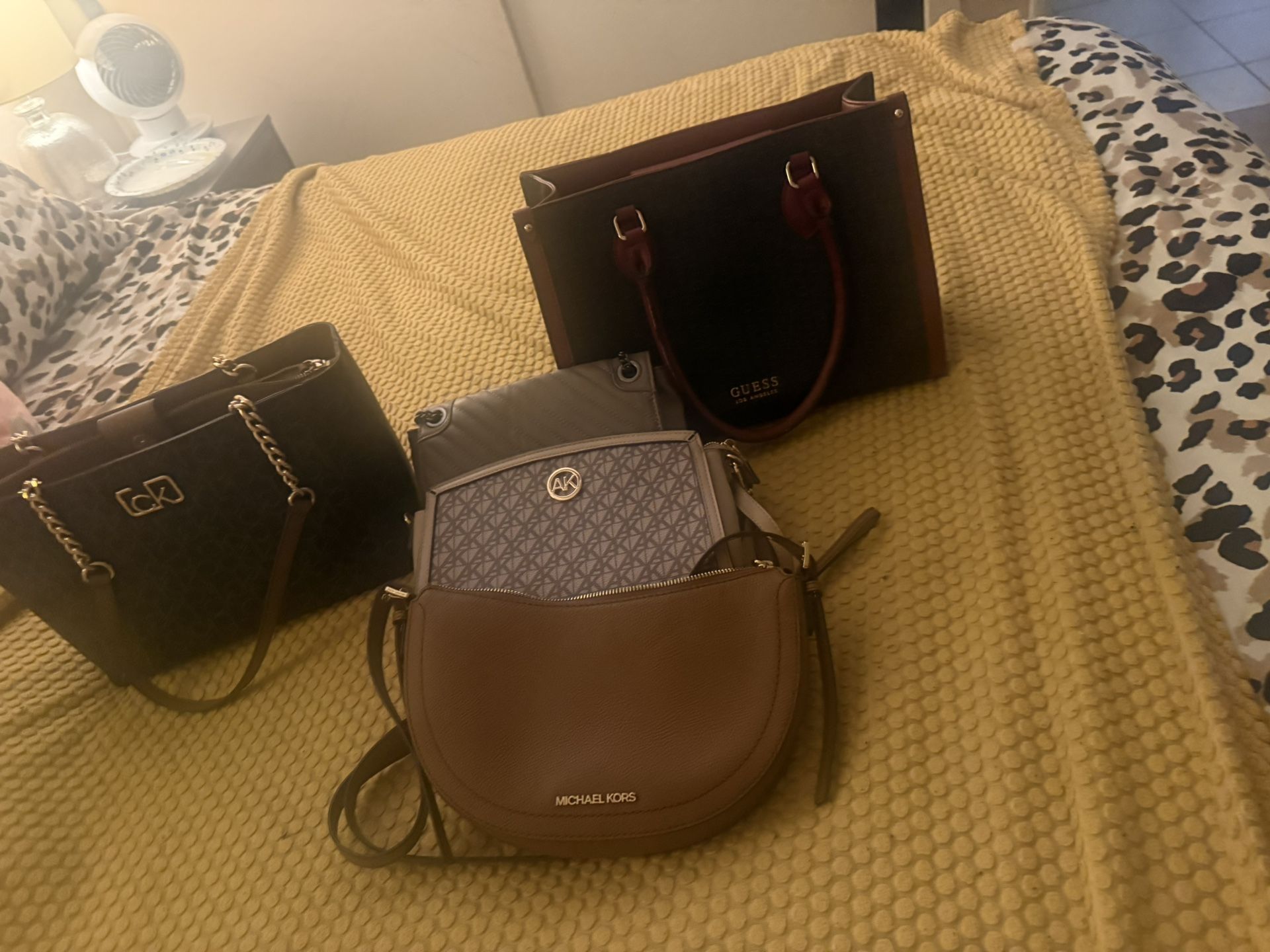 Bolsas Diferente Marcas 100$