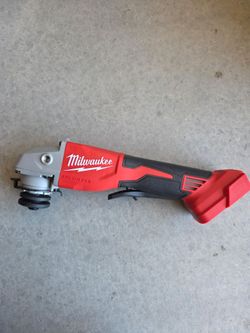 Milwaukee M18  Grinder