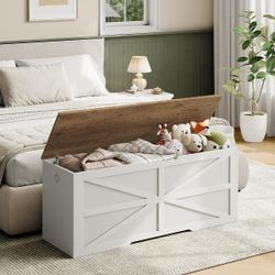 White Farmhouse Storage Bench