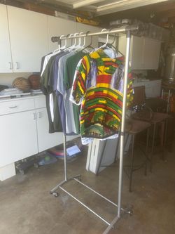 Clothes hanging stand