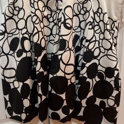  Nine West Black And White Skirt