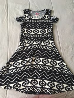 Girls size 7 dress brand new