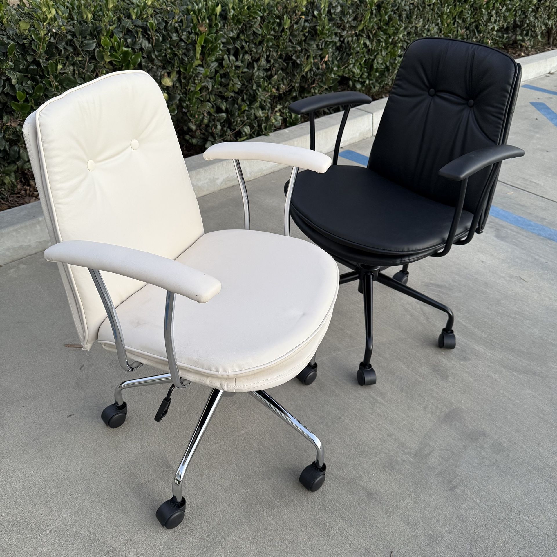 Brand New Black Or White Office Chair