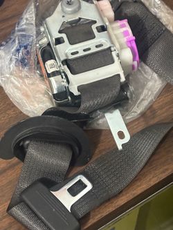 New sit belt assembly for 2010  to 2015 Chevy equinox