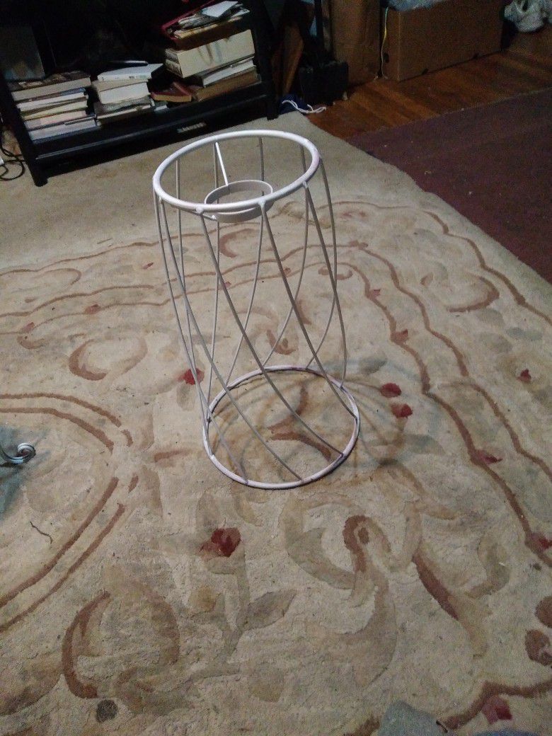 Plant Stand.metal