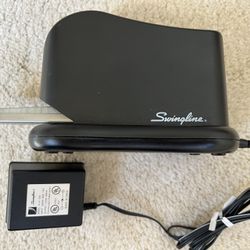 SWINGLINE  2XX   ELECTRIC   DESKTOP  STAPLER 