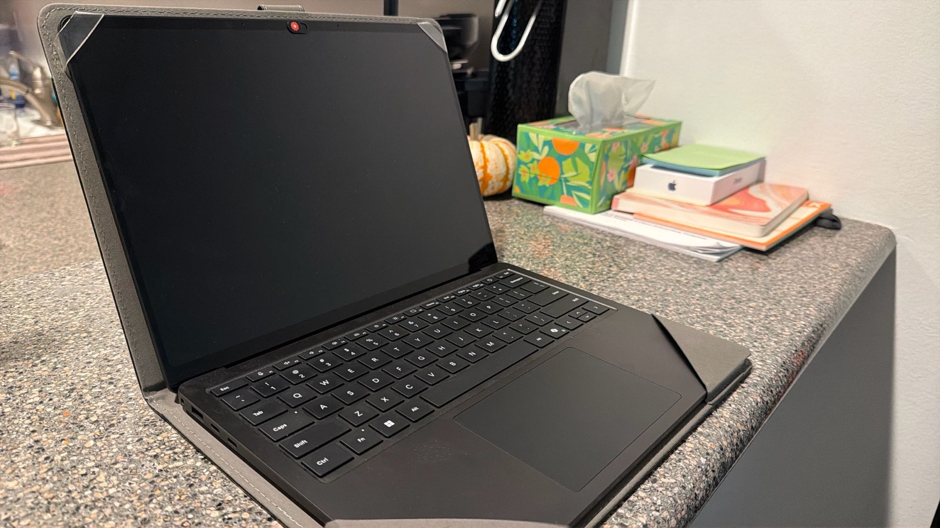 Microsoft Surface Laptop (2024), Windows 11 Copilot+ PC, 13.8