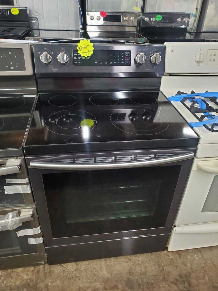 Samsung Convention Oven Electric Stove In Black Stainless Working Perfectly Four Months Warranty