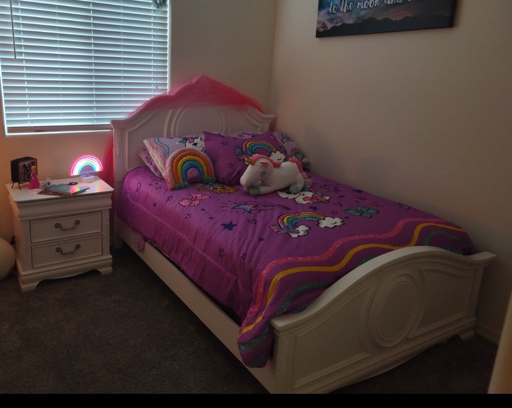 Bedroom Set 