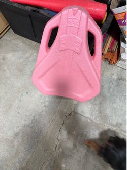 Pool battery operated board