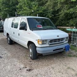 2002 Ford E-250