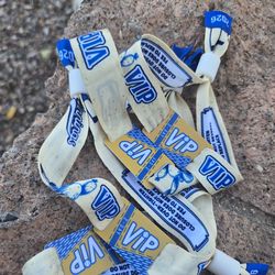 Extra Innings Vip Wristbands (4)