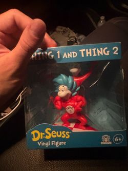 Dr Seuss Thing 1 Thing 2 Vinyl Figure new in box
