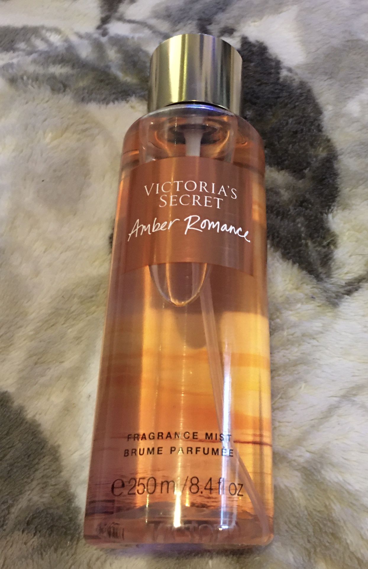 Victoria’s Secret Amber Romance Mist (BRAND NEW)