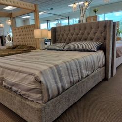 Queen Size Bed 
