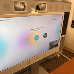 Cisco Tele Presence Video Conference Unit He Complete With Stand