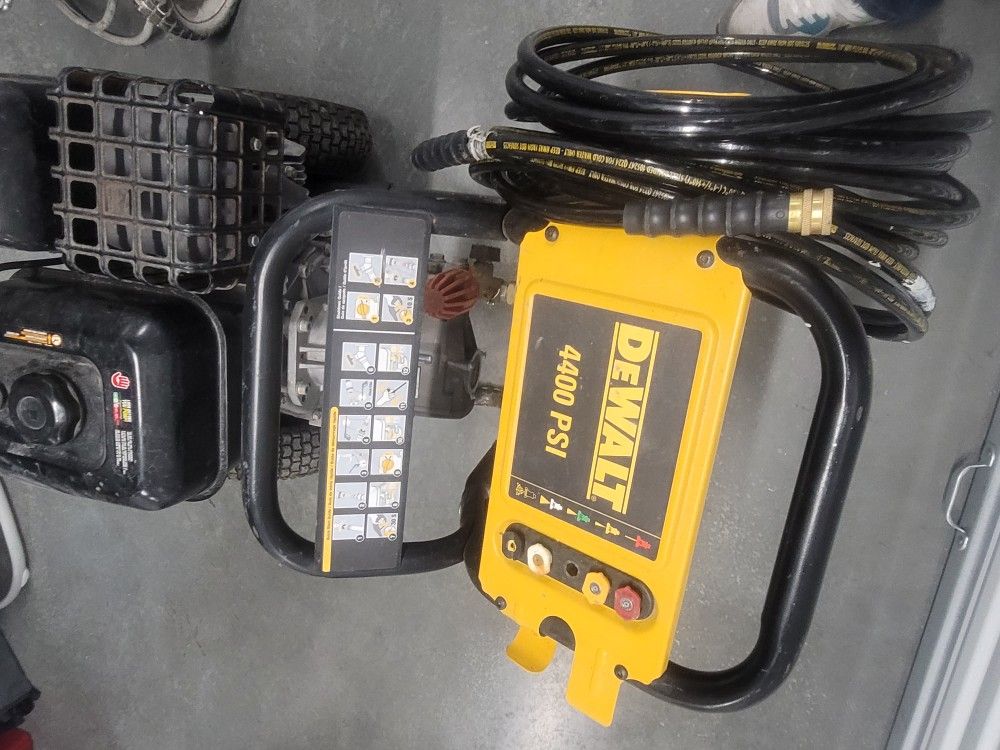 4200 psi Dewalt power washer