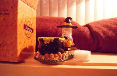 S'mores Halloween Candle Holder Original Halloween Ghost Witch The Fall Figurine NIB