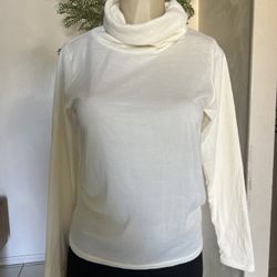 Ladies Sweatshirt Size L/XL