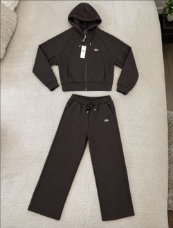 A l o Brown Zip Hoodie and Sweatpants Set